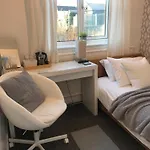 Fairy Dell Flatlet With 4 Bedrooms * Oakenshaw (West Yorkshire)