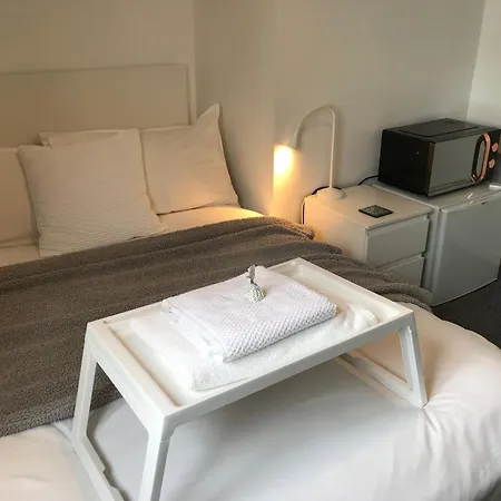 Fairy Dell Flatlet With 4 Bedrooms